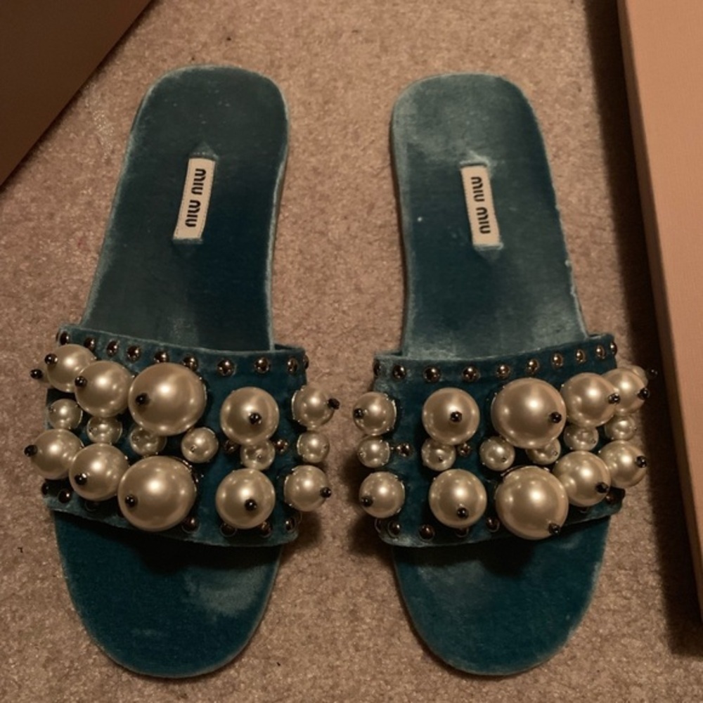 Last Price Miu Miu Pearl Velvet Slides size 40